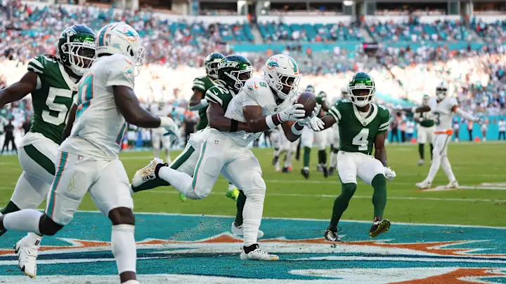 New York Jets vs Miami Dolphins Match