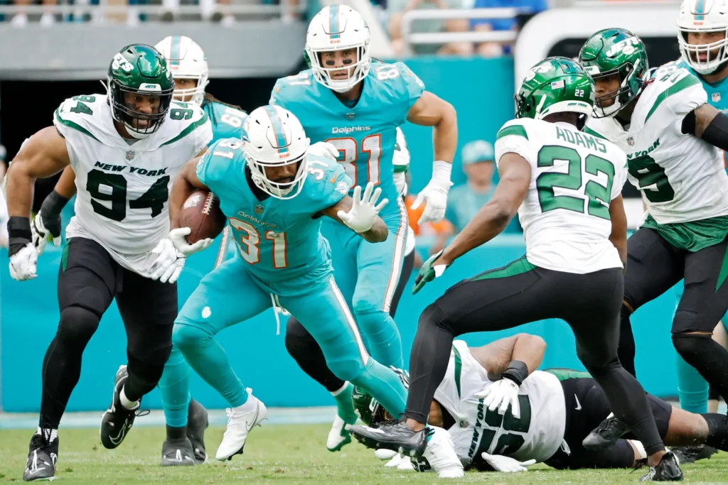 New York Jets vs Miami Dolphins Match: A Thrilling Rivalry Unfolds New York Jets vs Miami Dolphins Match